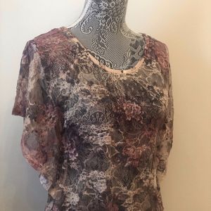 Women's floral lace top